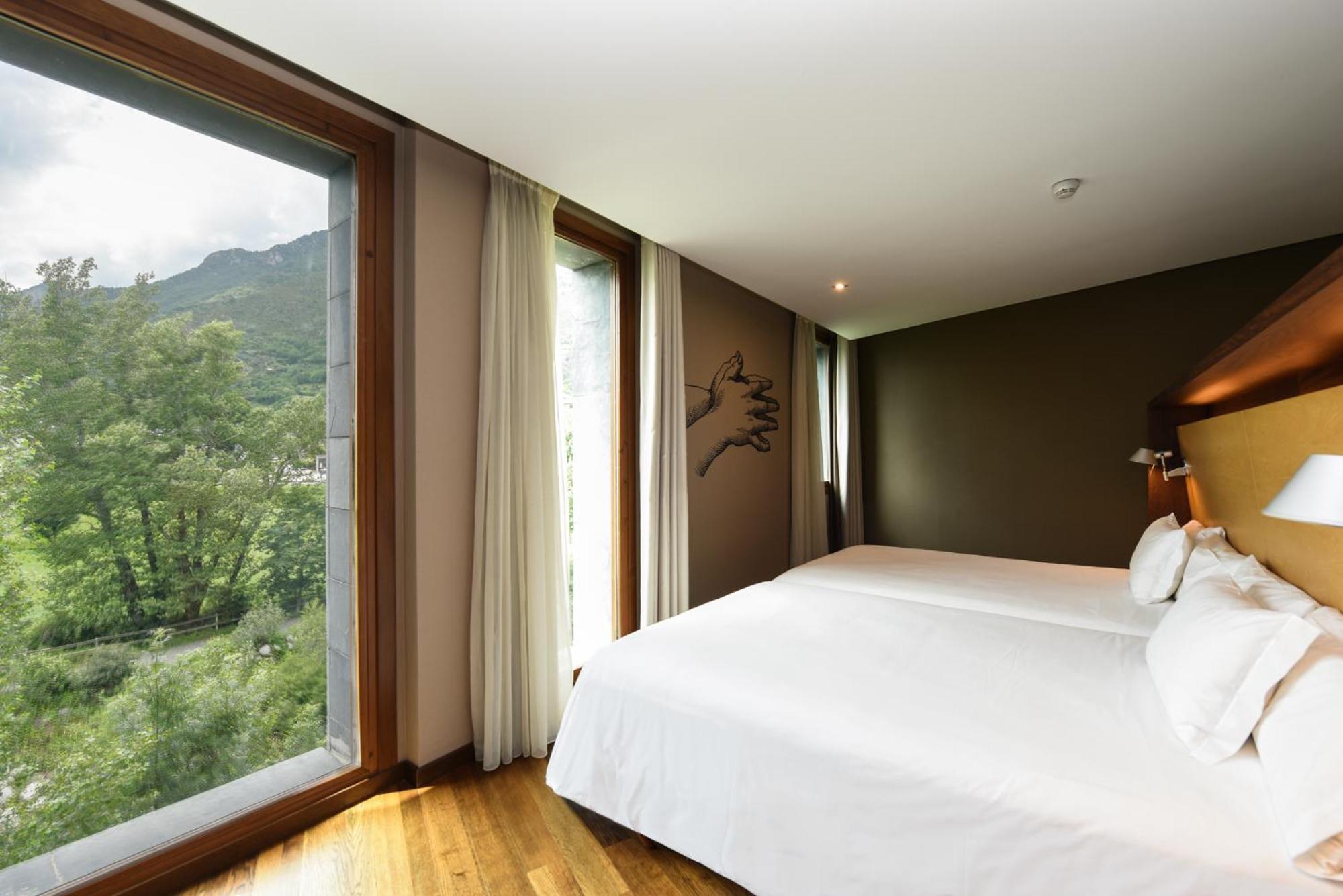 Sommos Hotel Aneto Benasque Rom bilde