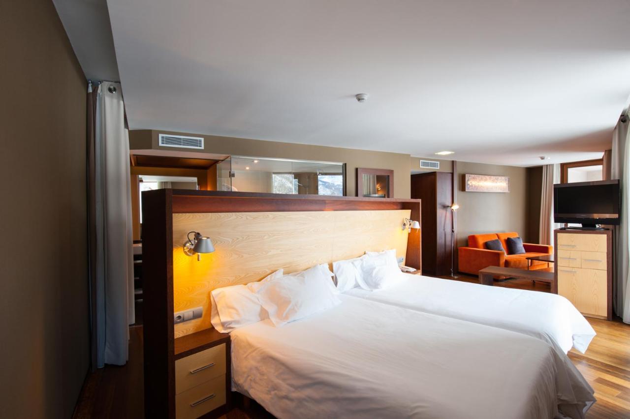 Sommos Hotel Aneto Benasque Eksteriør bilde